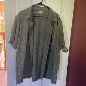 Haggar Button up shirt